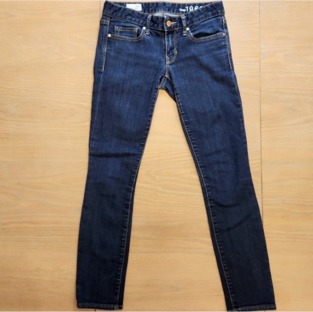 Gap Jeans Size 24 Or 0